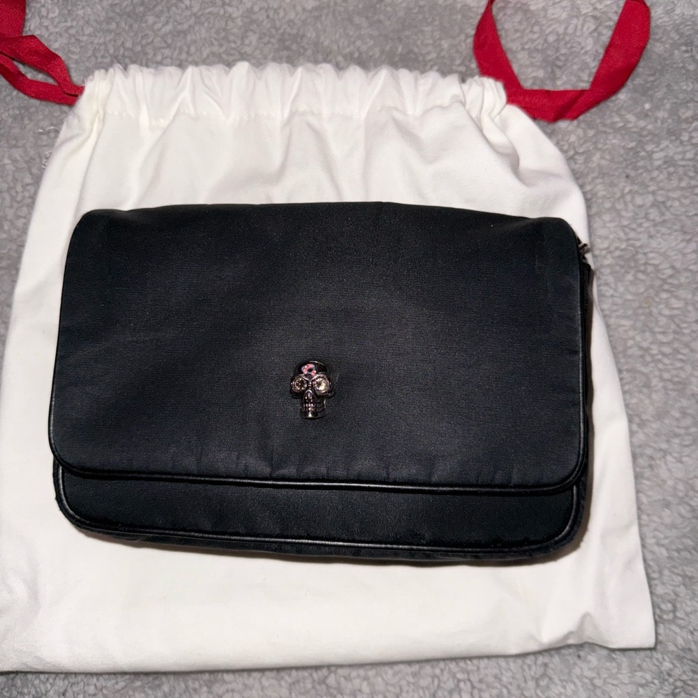 Alexander McQueen Skull Chain Shoulder Bag